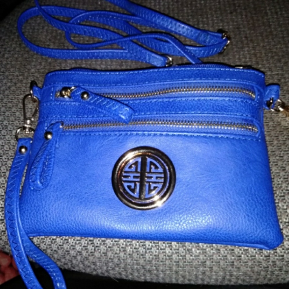 Royal blue Crossbody/Wristlet "2/$13 sale!!"